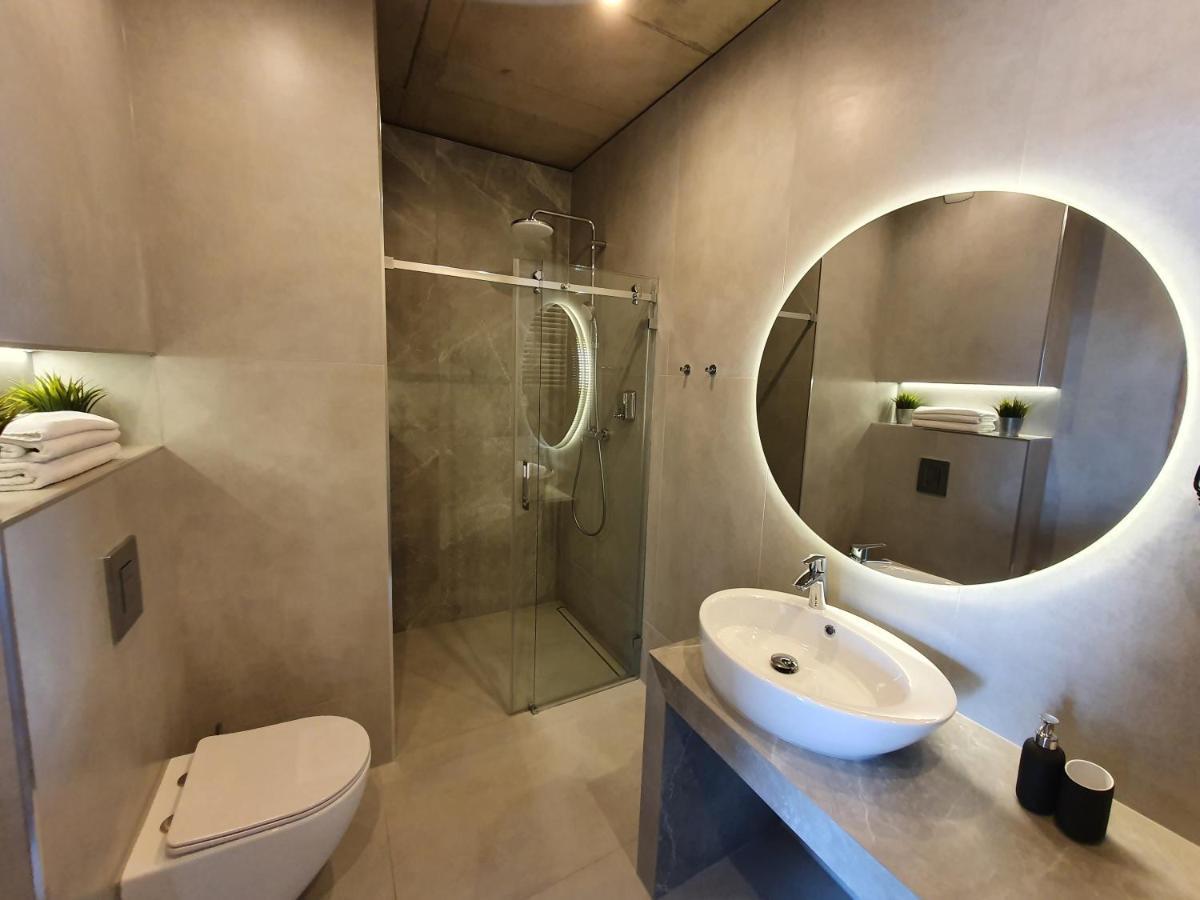 15 Pietro Sokolska 30 Towers Apartments - New - Lux - Parking - Sauna - Gym- And The Best View In คาโตวีตเซ ภายนอก รูปภาพ