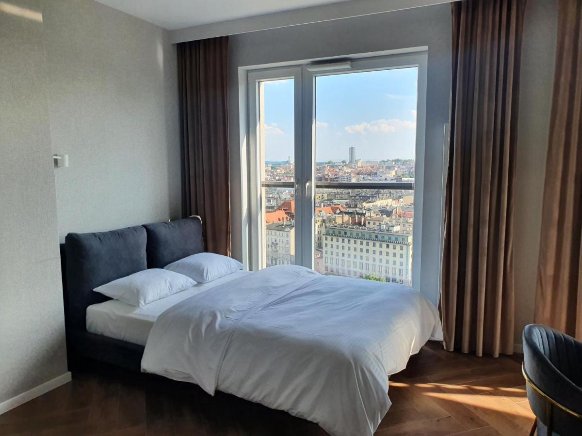 15 Pietro Sokolska 30 Towers Apartments - New - Lux - Parking - Sauna - Gym- And The Best View In คาโตวีตเซ ภายนอก รูปภาพ